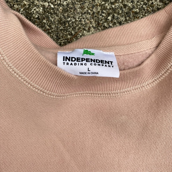 Independent Trading Company Crewneck Sweatshirt Pink Size Large - Picture 4 of 5